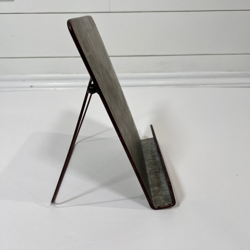Metal Tabletop Book/Frame Standing Easel - Picture 5 of 5